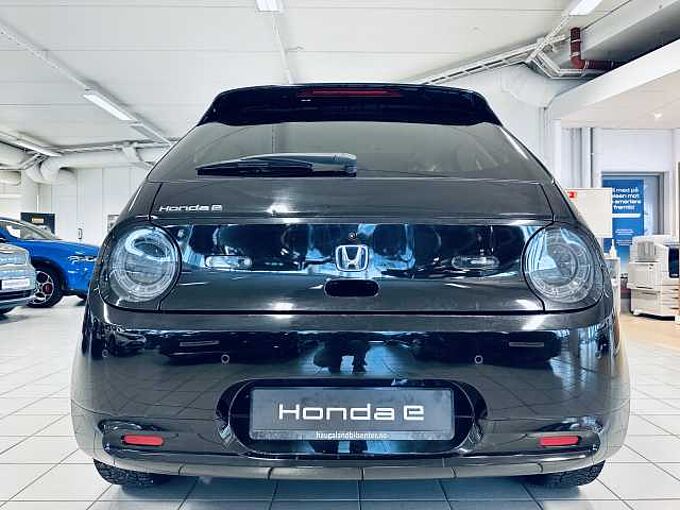 Honda e Base